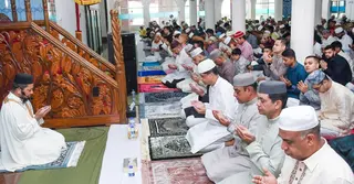 বিমান বাহিনী প্রধানের পবিত্র ঈদুল আজহার নামাজ আদায়